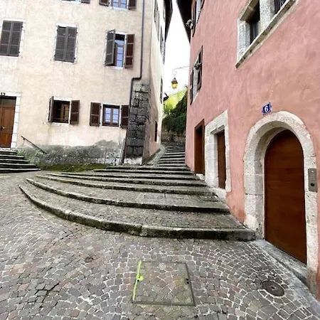 Apartment Sous Les Toits Du Vieil *
